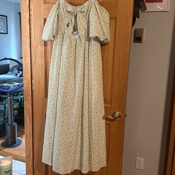 Sisters of the Tribe Floral Maxi Dress with Tie Front & Puff Sleeves | Size 12 - Picture 6 of 8